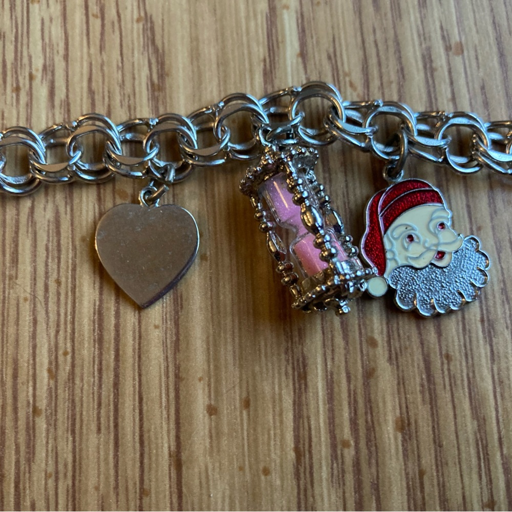 ❤️Children’s charm bracelet - Picture 2 of 3